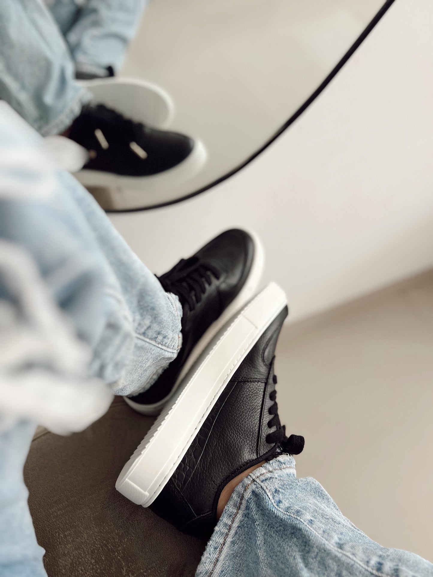 Paris Cuero Low Negro